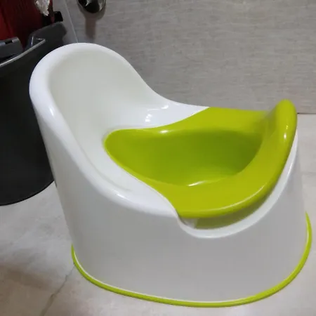 New Stylish One-bedroom On Top Location *