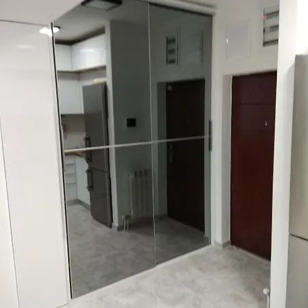 New Stylish One-bedroom On Top Location Apartament Skopje