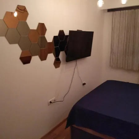 New Stylish One-bedroom On Top Location Apartament *