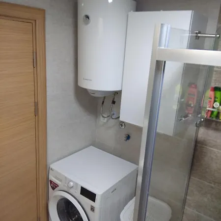 New Stylish One-bedroom On Top Location Apartament Skopje
